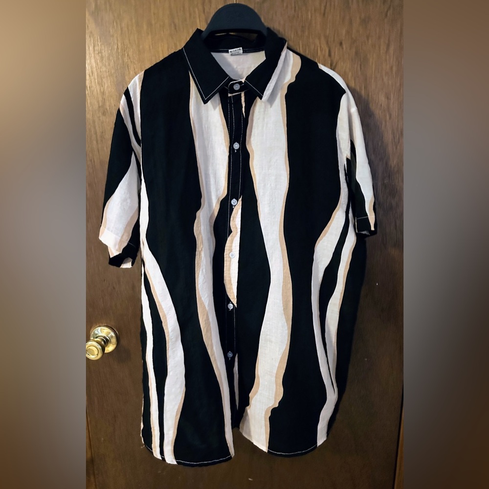 Stylish Black, cream and Tan Men's striped button down